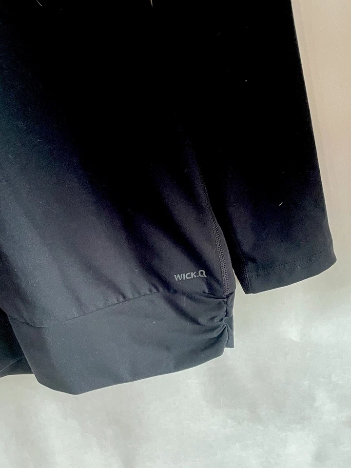 Túnica Mountain Hard Wear tamanho M preta Wick.Q  - Imagem 4 de 4