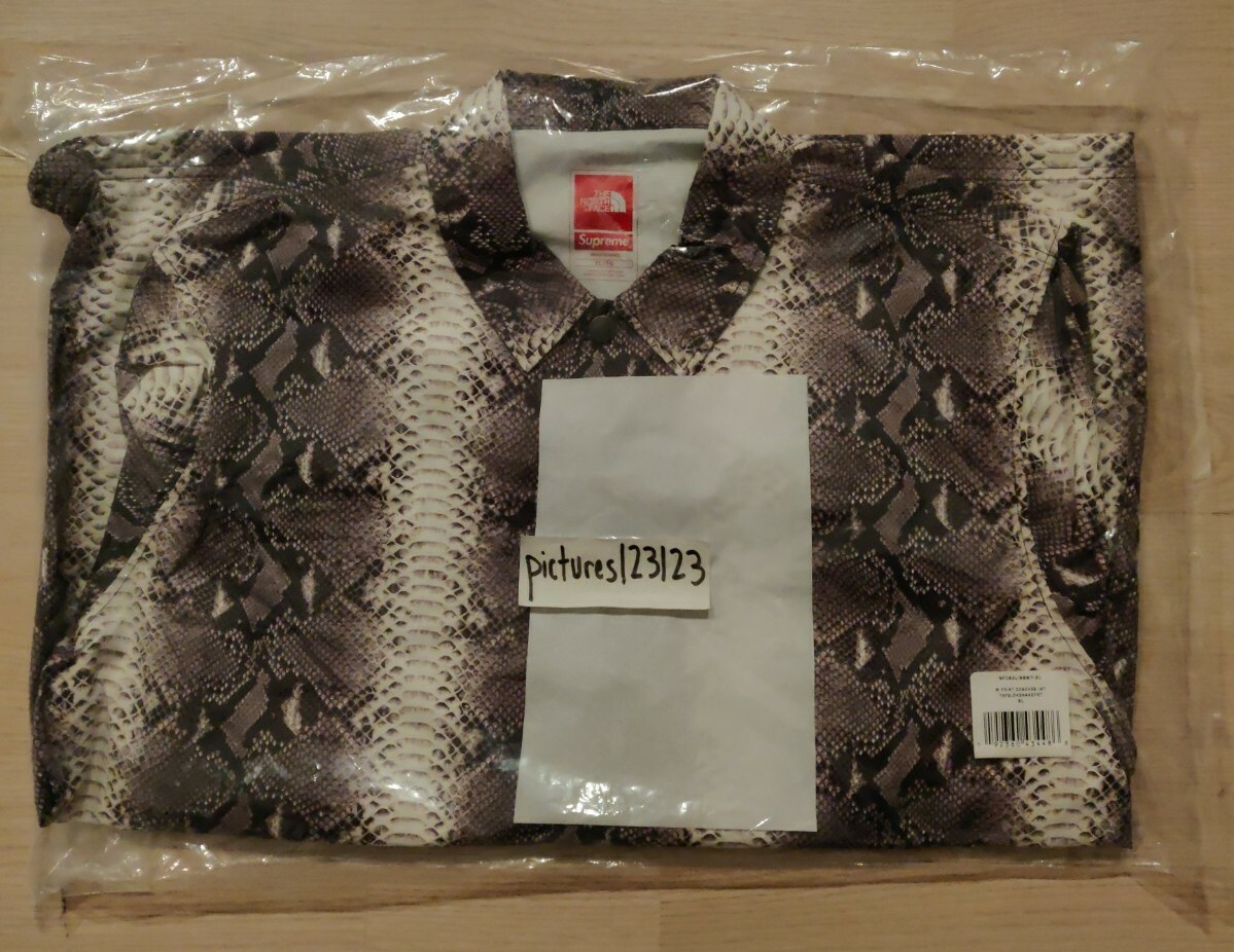 supreme the north face snakeskin taped seam coaches jacket green