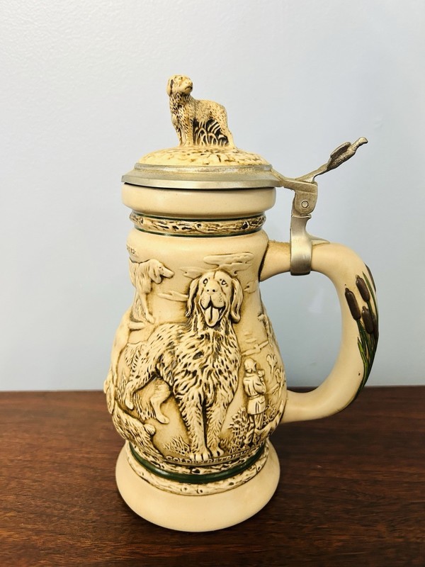 Avon 1991 Vintage Handcrafted 'Great Dogs of the Outdoors' Stein