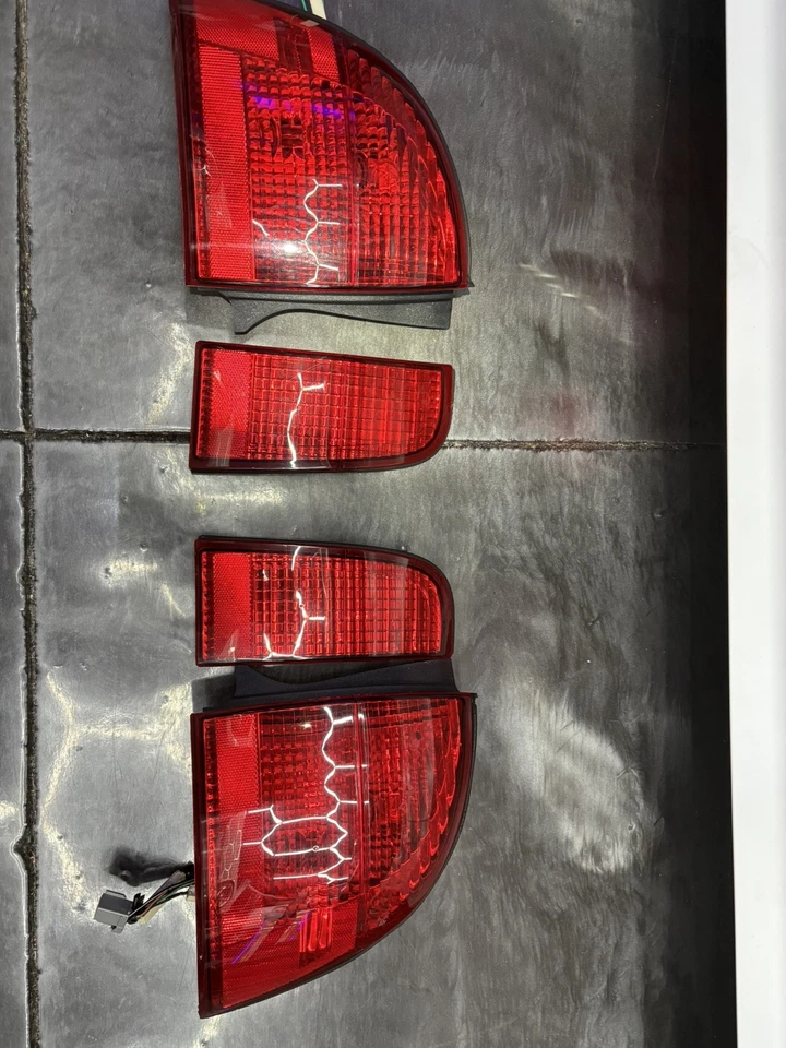 2003- 2006 Lincoln LSE Ls (Lse All Red Tail Lights) - Image 3 of 3