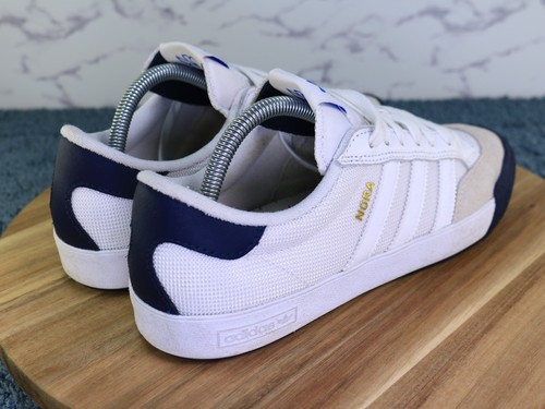 Adidas Nora scarpe basse skateboard blu navy bianco grigio IG5232 uomo taglia 8,5 - Foto 14 di 24