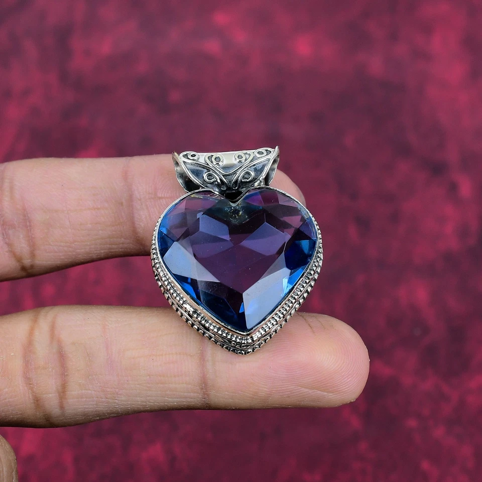 Joyería colgante de diseñador de plata de ley 925 hecha a mano con piedras preciosas de iolita Foto 4 de 4