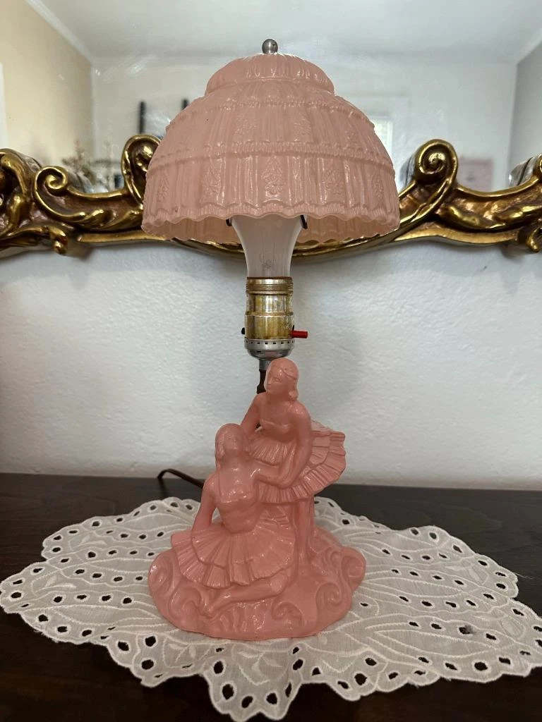 L.E. Smith Frosted Pink Glass Table Lamp 2 Ballerina s Boudoir w ORIGINAL shade