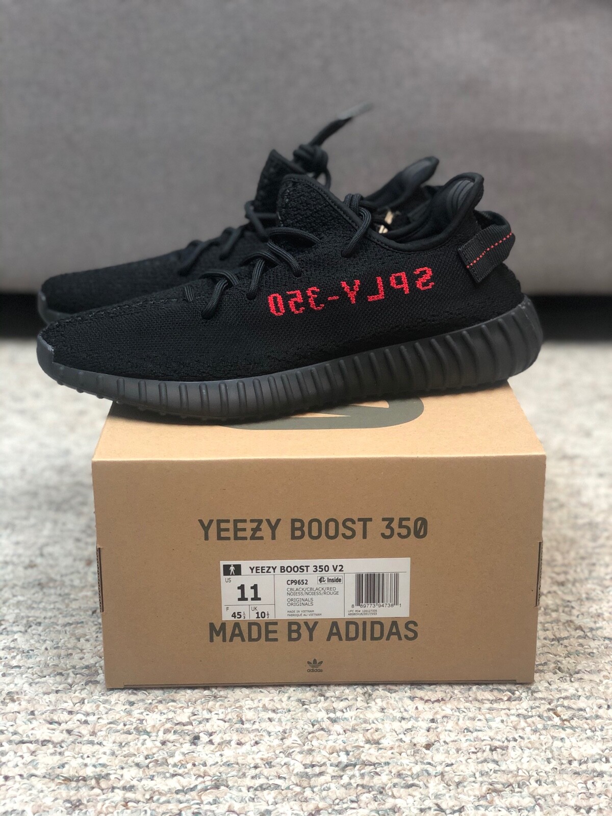 adidas Yeezy Boost 350 V2 Bred 