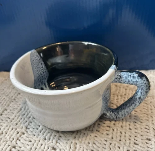 Beautiful Blue Handmade Hand Thrown Stoneware Ceramic Mug Cup Signed EUC!