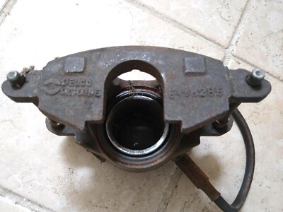 1970s Delco Moraine Front Brake Caliper Vintage Single Piston Core