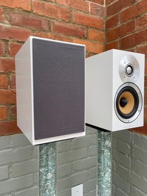 B&W Bowers & Wilkins スピーカー CM1 プレミアムホワイト Bowers & Wilkins B&W CM1 Bookshelf Speakers - Pristine Unmarked