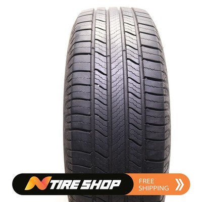 Set of 2 Used 215/65R16 Michelin Defender 2 - 98H - 9-9.5/32 No Repairs