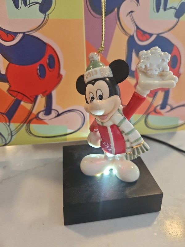 Lenox Disney Annual 2013 Mickey Mouse Porcelain Ornament #6
