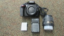 Nikon D3300 DSLR Camera 18-55MM AF-S DX VR Lens - Very Good Condition