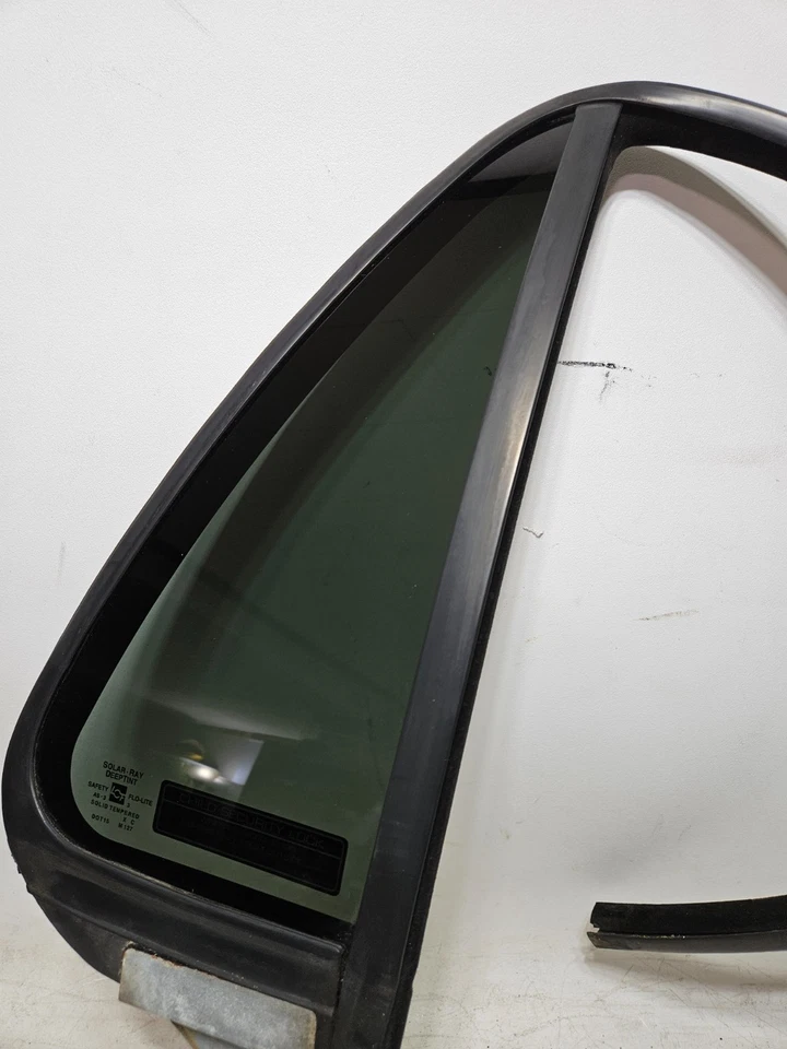 95 ~ 05 GMC Jimmy Bravada Blazer pasajero derecho ventilación trasera ventana puerta de vidrio Foto 3 de 4