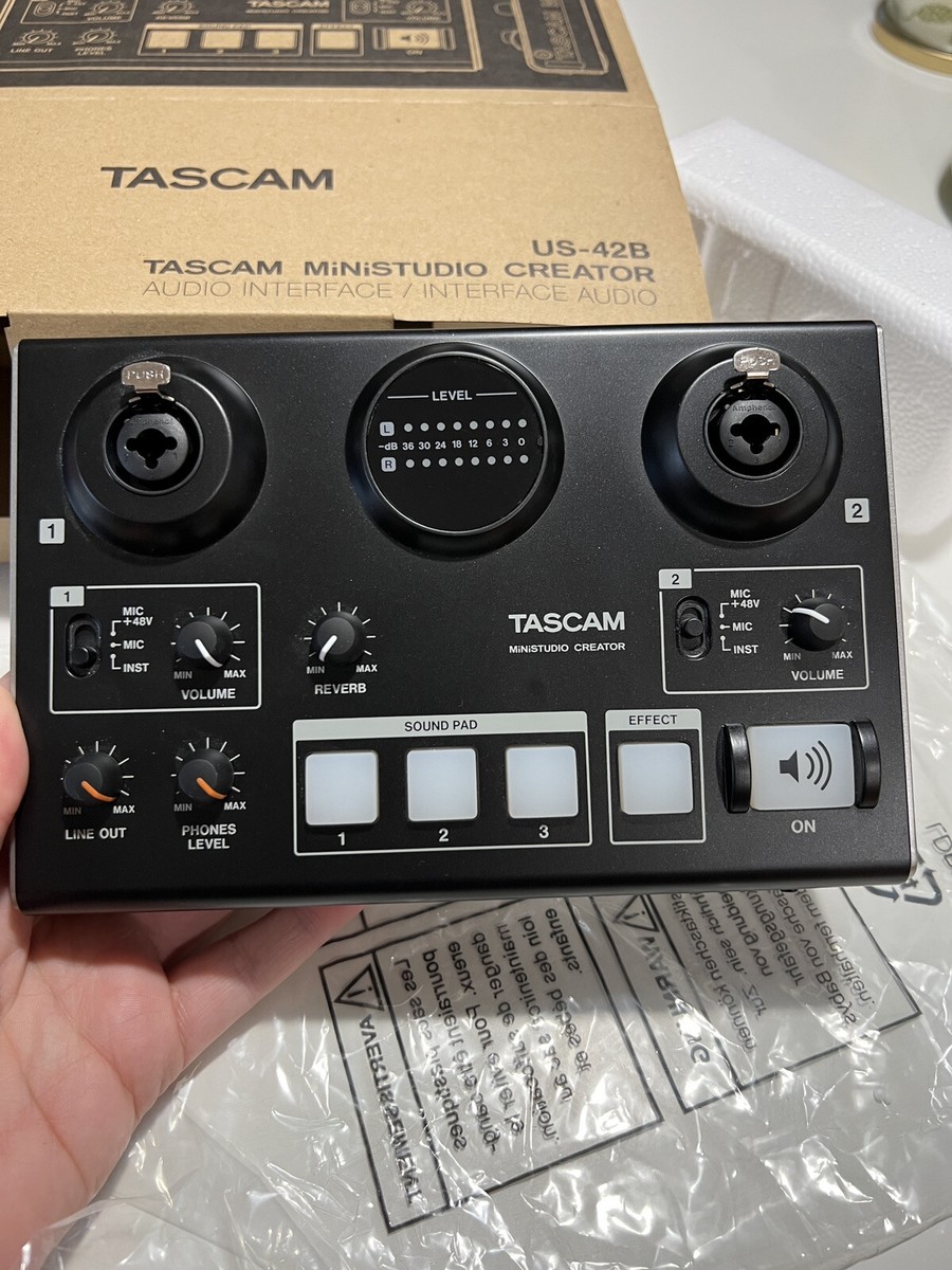 DJ機材 TASCAM MINISTUDIO CREATOR US-42B MiNiSTUDIO CREATOR US-42 | Portable Podcast Station & USB