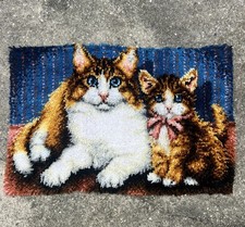 Vintage 1970s CAT  KITTEN Latch Hook Wall Hanging Rug 40    26  . Cottage Core