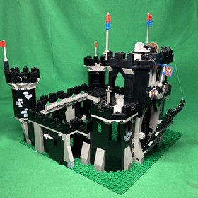 LEGO Vintage 1988 Classic Knights Black Monarch's Castle 6085 W Instructions