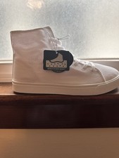 Pastry White Canvas High-Top Women  s Sneakers Lightweight Breathable Lace Up