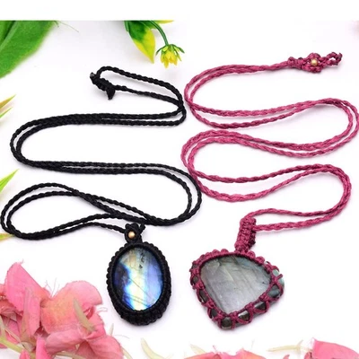 Set Aus 2 Labradorit Gemsteinen Handgefertigte Boho Makramee Halsketten - Bild 1 von 4