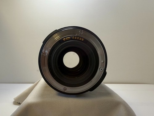 Canon EF-S 18-200mm f3.5-5.6 IS Zoom Lens Excellent+5 Rear Cap from Japan - Picture 6 of 11