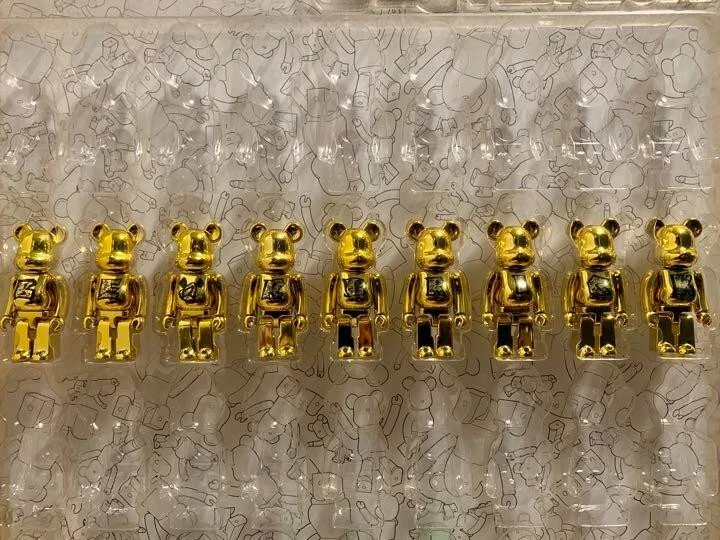 Bearbrick Series 22 Basic Gold 100% Complete SET Lot 7 Be@rbrick MEDICOM TOY