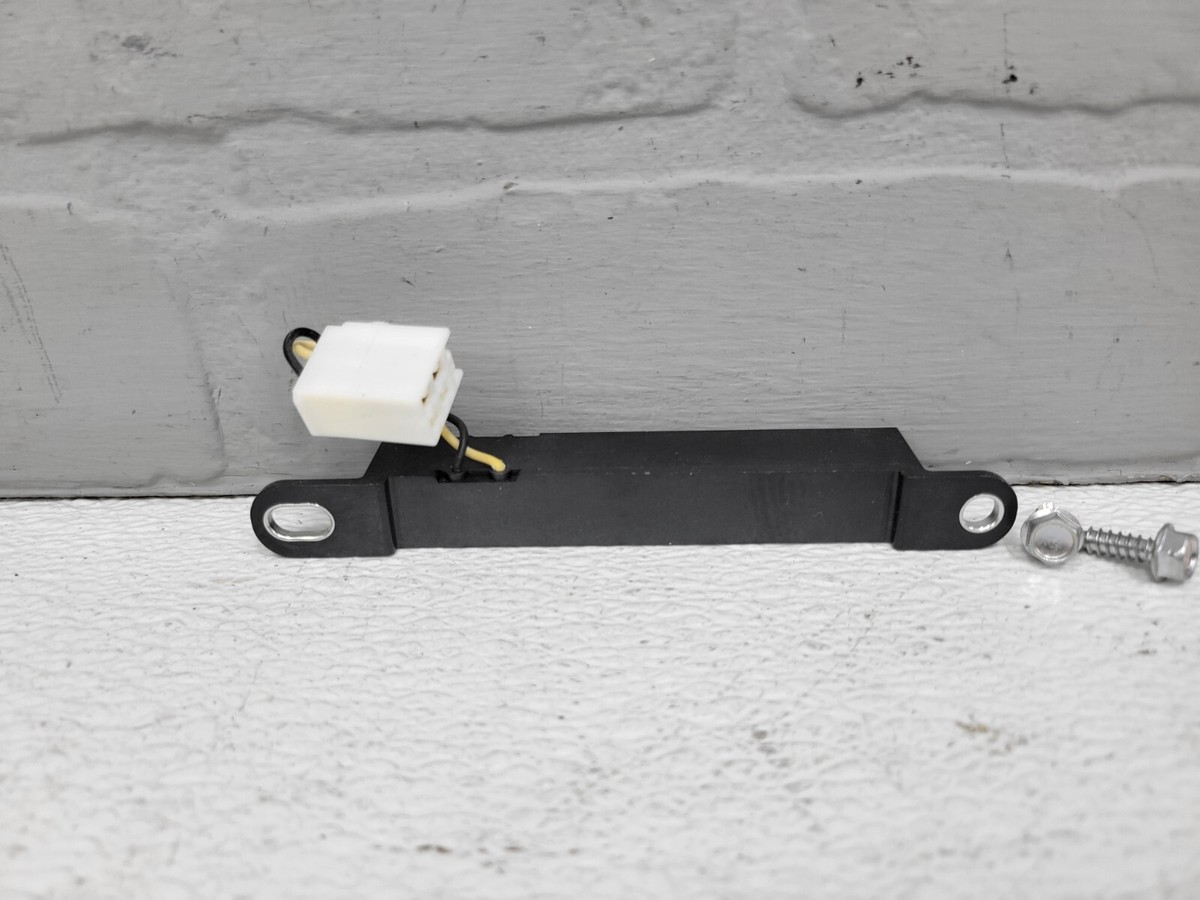 まなページ 2016 - 2023 MAZDA CX-9 REAR LEFT SIDE INTERIOR DOOR PANEL TRIM