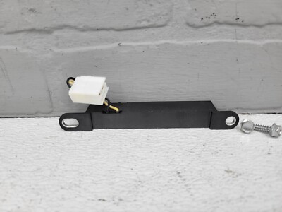 2010-2015 Mazda CX-9 Passenger Front Door Keyless Entry Antenna