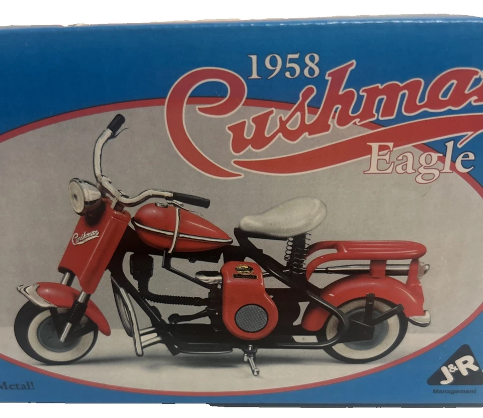 Colecionáveis exclusivos 1958 Black Cushman Eagle por J&R Management novos na caixa - Imagem 2 de 4
