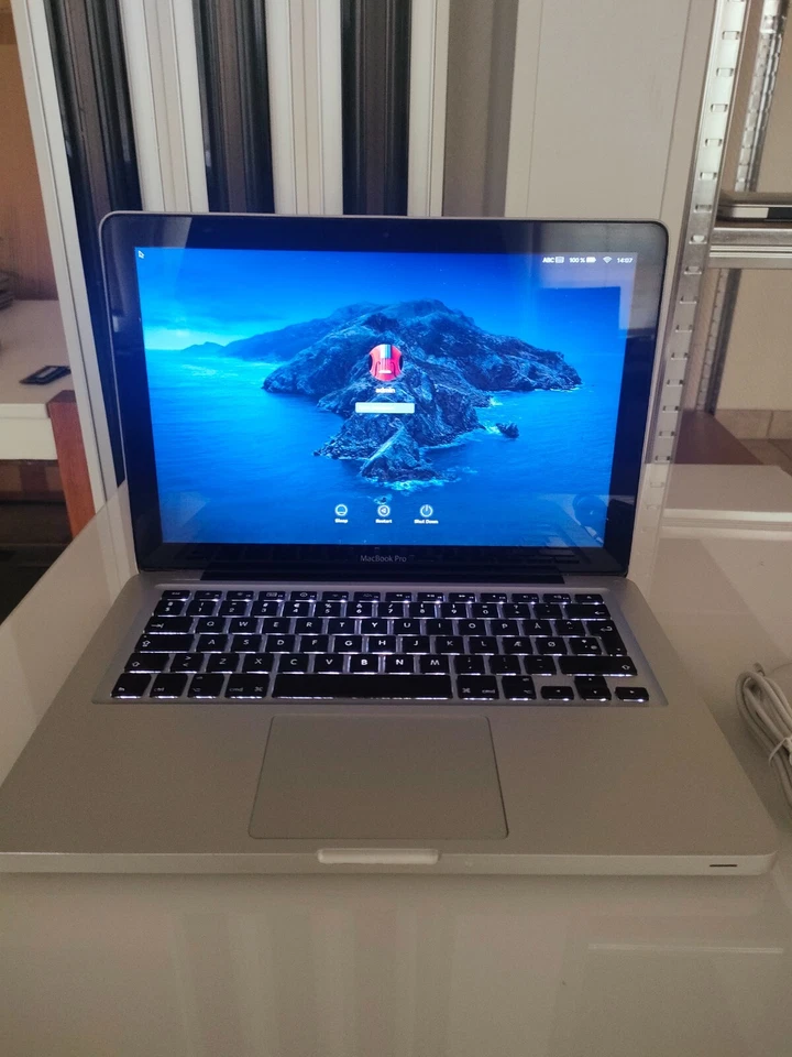 MacBook Pro 13,3 Zoll 2009 A1278, 4Gb Ram/320Gb HDD, macOS Catalina