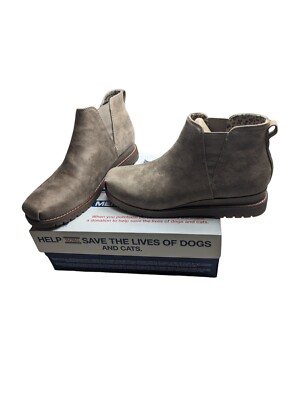 Skechers BOBS Chill Wedge Cruise Altitude Taupe Boots 114715