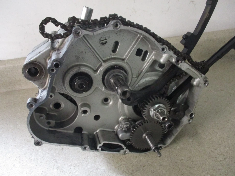 Kawasaki KLX 250S 2009 motor de extremo inferior como está piezas, M213 Foto 2 de 4