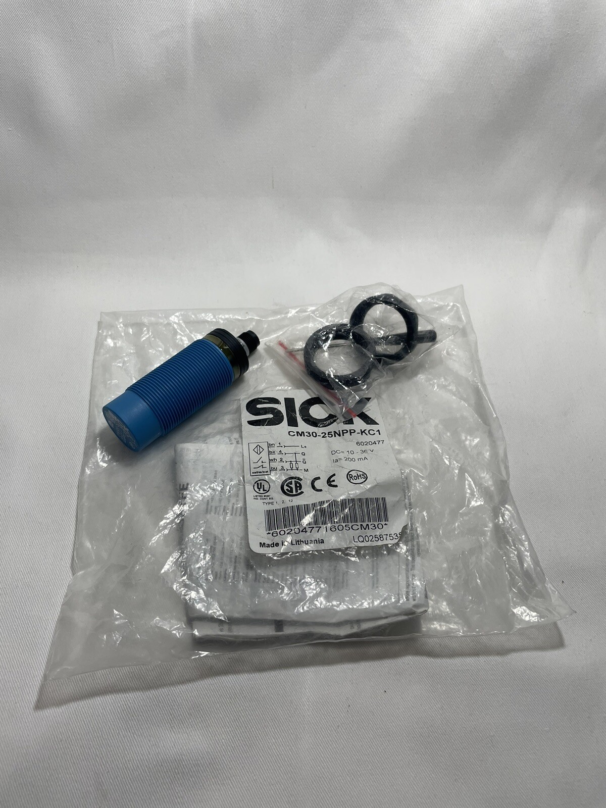 SICK NEW CM30-25NPP-KC1 PLC CAPACITIVE PROXIMITY SENSOR SWITCH