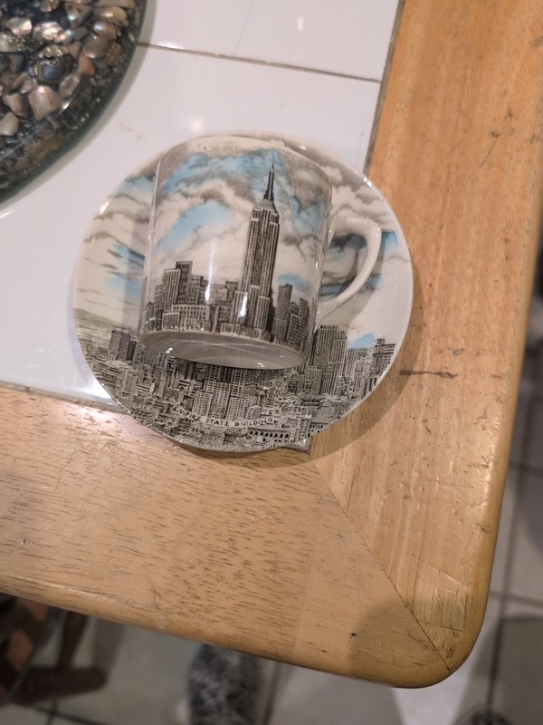 Vintage Empire State Building New York Souvenir Demitasse Cup & Saucer 5pc Set +