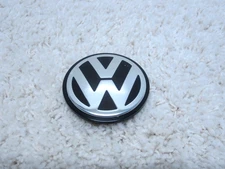 VOLKSWAGEN PASSAT, PHAETON, ROUTAN, TOUAREG OE WHEEL CENTER CAP 3B7601171 #2A-12