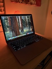 2020 Apple MacBook Air 13.3" i7 1.20GHz/16GB/256GB SSD Space Gray - A2179