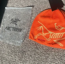 Arc'teryx Bird Head Toque Beanie - Orange - Merino Wool Ski Hat Unisex NWT 2025