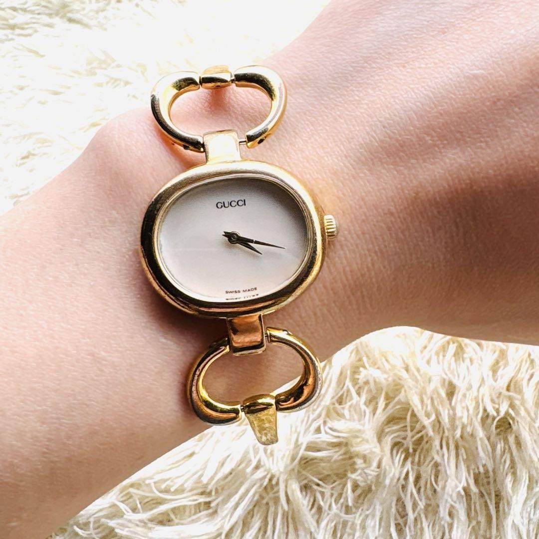 GUCCIグッチ時計　レディース腕時計　1600 ゴールドバングル　ジャンク品 Exc 5】 Vintage Gucci 1600 Black Gold Quartz Ladies Watch