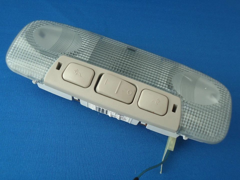 FORD FIESTA Mk7 FRONT INTERIOR COURTESY LIGHT  2009 TO 2016 - Image 4 of 4