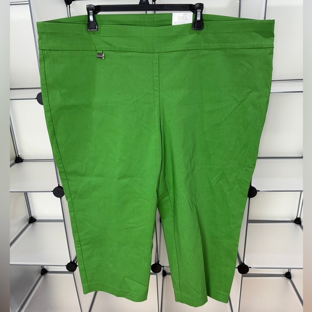 Alfani Plus Size Tummy-Control Cropped Pants Palm Leaf Size 26W New