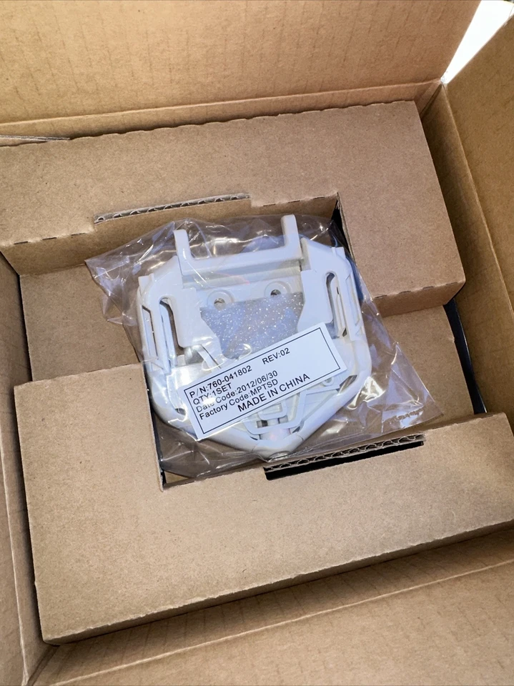 Juniper Networks WLA322-WW New & in Original Packing. - Image 2 of 4