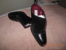 SaM LIBBY black leather slides size 8M