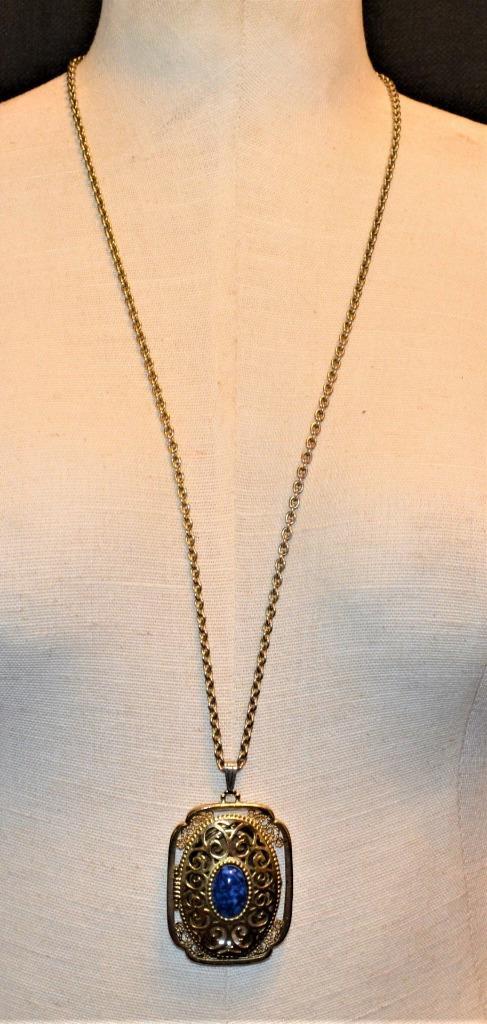 Vintage Signed AVON Goldtone Blue Cabochon Stone Photo