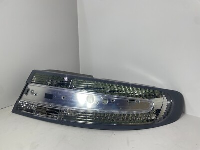 2005-2016 ASTON MARTIN DB9 RIGHT PASSENGER SIDE TAIL LIGHT GRAY 8D3313404-AJ OEM