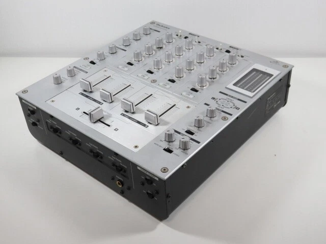 Technics SH-MZ1200 Silver DJ Mixer 4-channel 3-band equalizer - Image 3 of 4