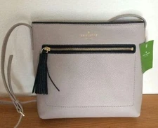 m1122 kate spade New York Crossbody Bag Near Mint Compact Black Leather