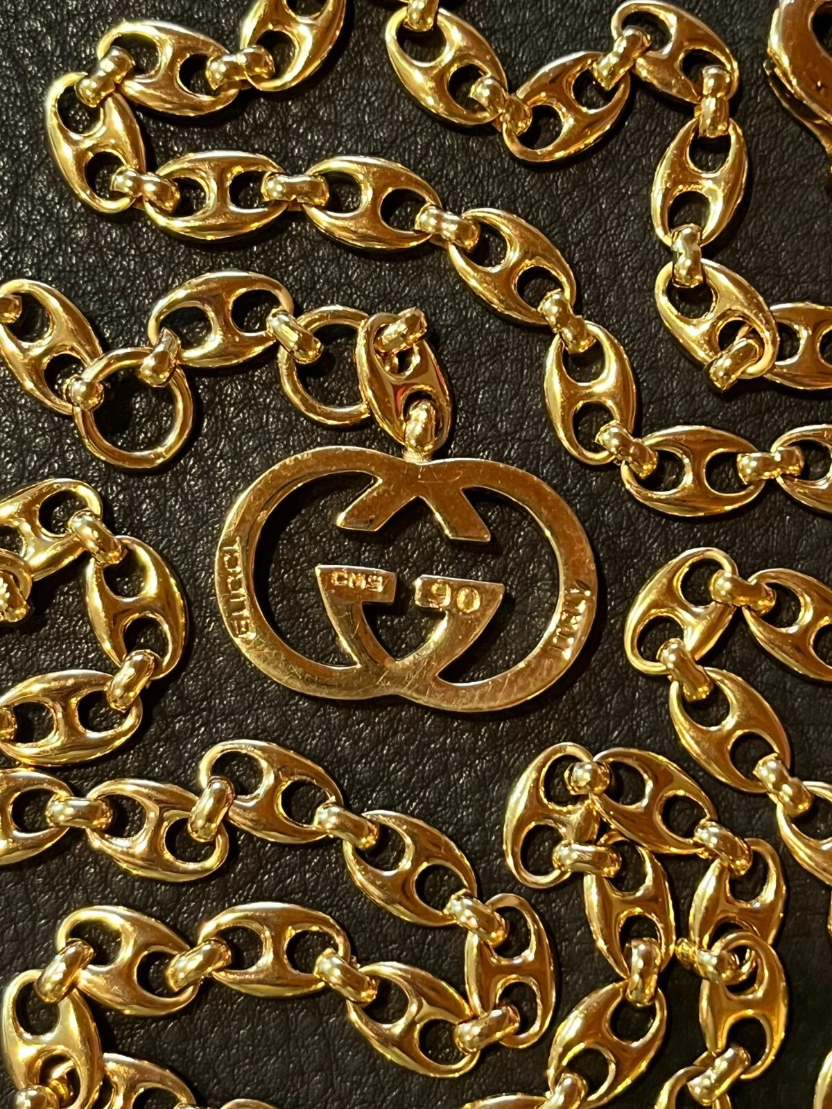 Collier chaîne GUCCI AUTHENTIQUE logo marque vintage rare pendentif doré ceinture GG 42,6 pouces