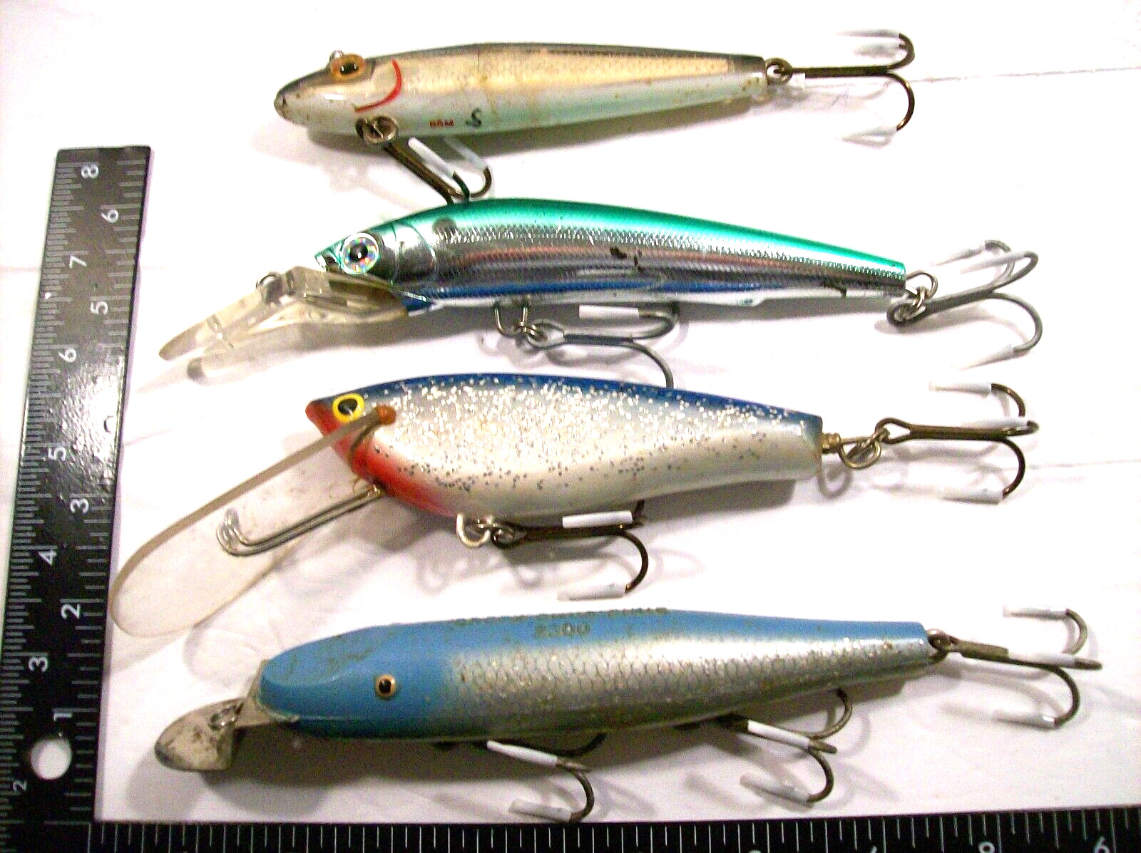 Vintage Lot (4) Bass Musky Muskie Shallow & Deep Diver Crankbaits Fishing  Lures – Contino