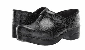 dansko closed back clogs