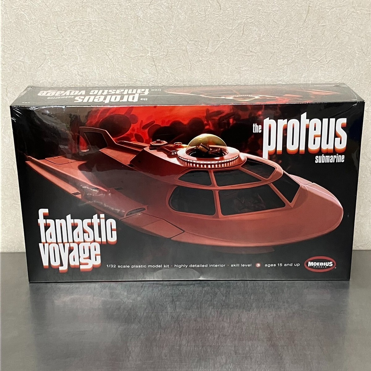 メビウス Proteus Submarine 1/32スケール The Proteus Submarine From Fantastic Voyage | HLJ.com