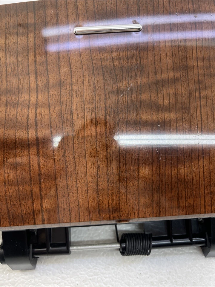 2010-2014年林肯Mark LT中心仪表板箱存储隔层木纹烟灰缸 — 第 3/4 张图片