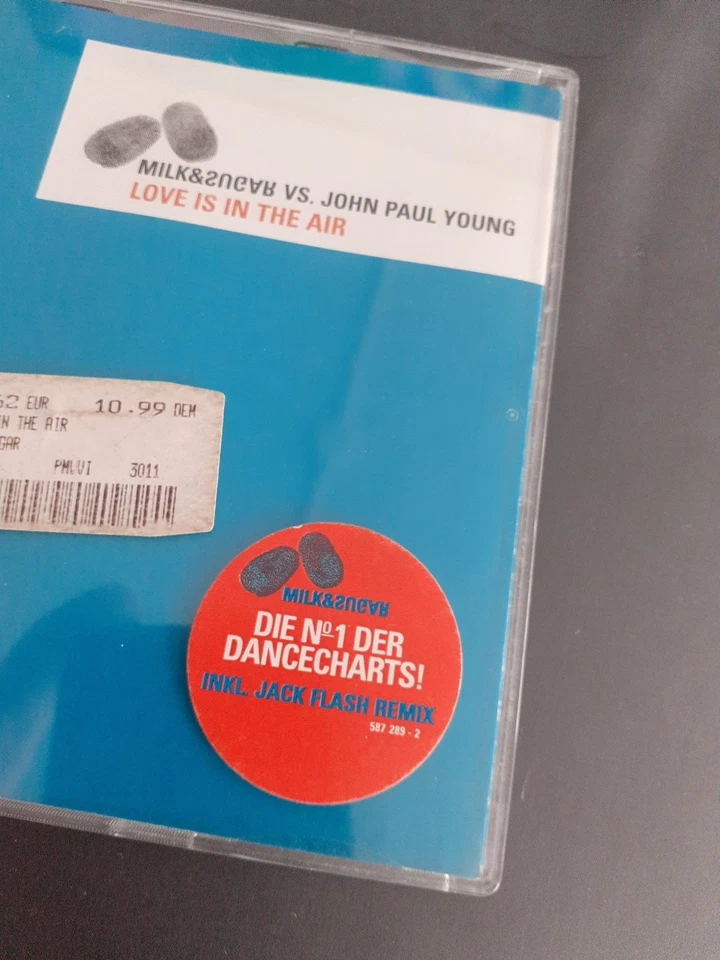 CD Maxi Single Milk&Sugar Milk and Sugar VS. Paul Young - Love Is In The Air - Bild 2 von 4