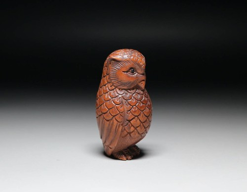 Netsuke Eule gelb Yang Holzschnitzerei aus Japan - Bild 2 von 6