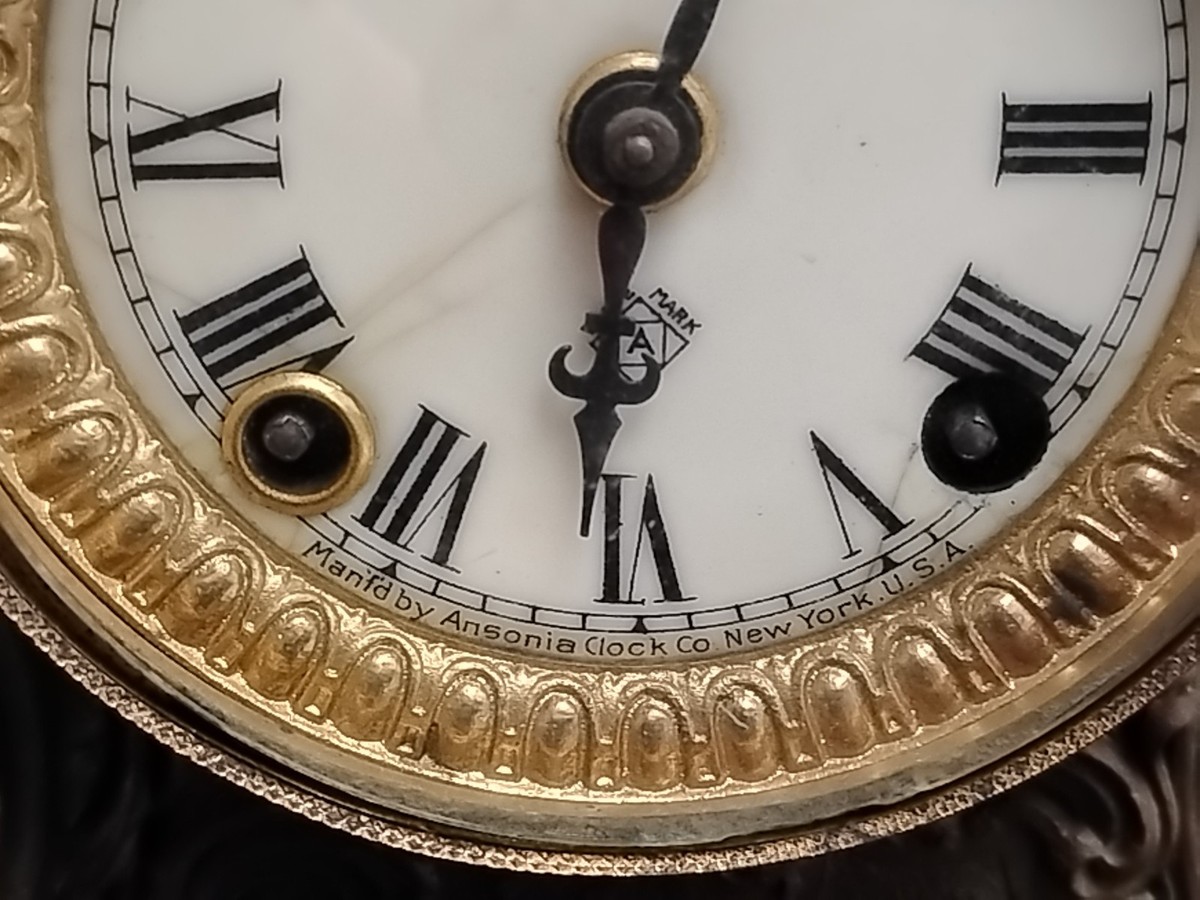 アンソニアANSONIA CLOCK［USA］ ANTIQUE ANSONIA BLACK IRON CASE MANTLE CLOCK PATENTED JUNE